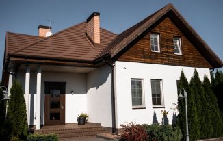 A Guide to Residential Roofing: Installation and Repairs of Sloped and Flat Roofs
